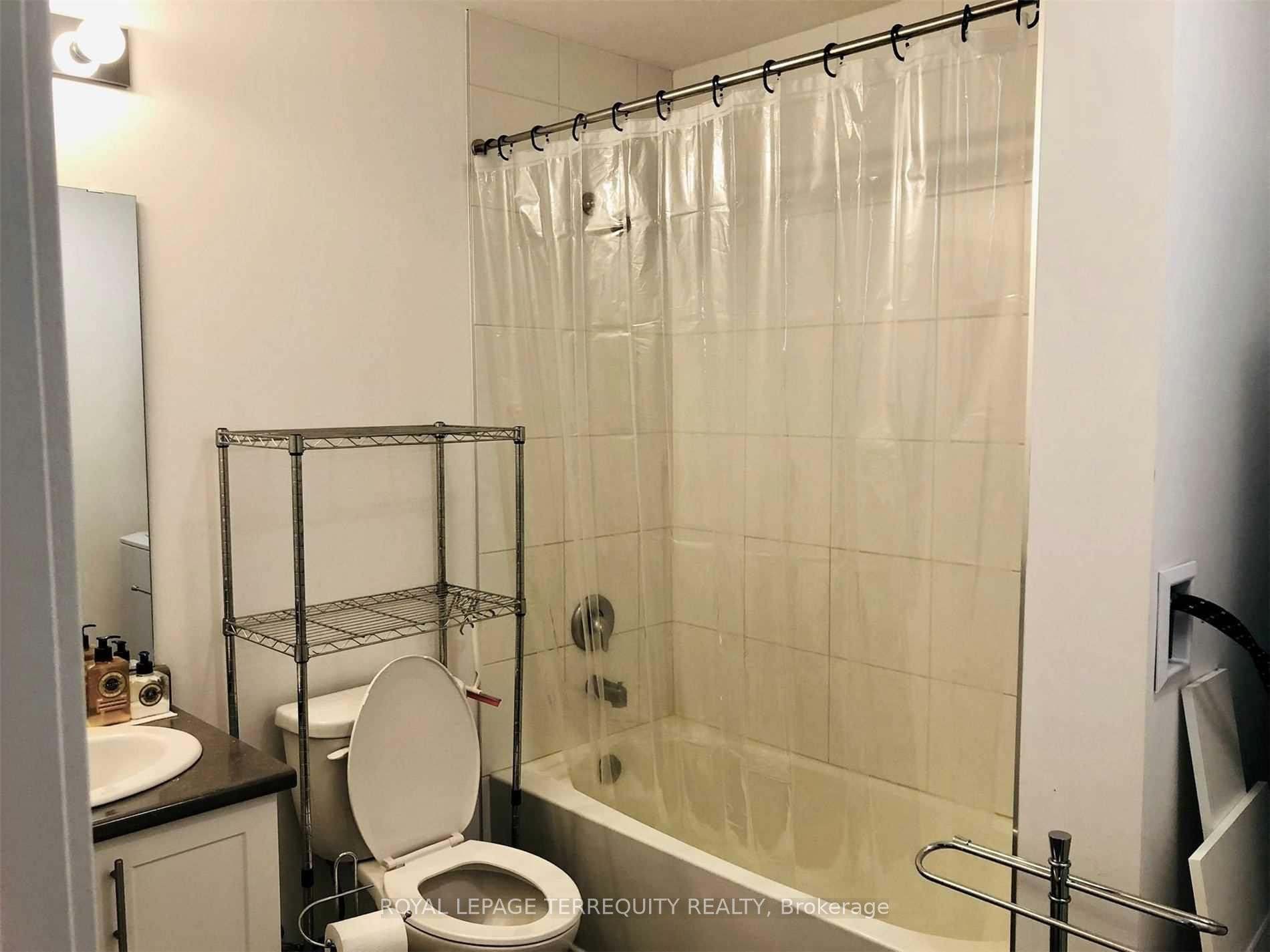 









81


Robinson

Street, 104,
Hamilton,




ON
L8P 0C2

