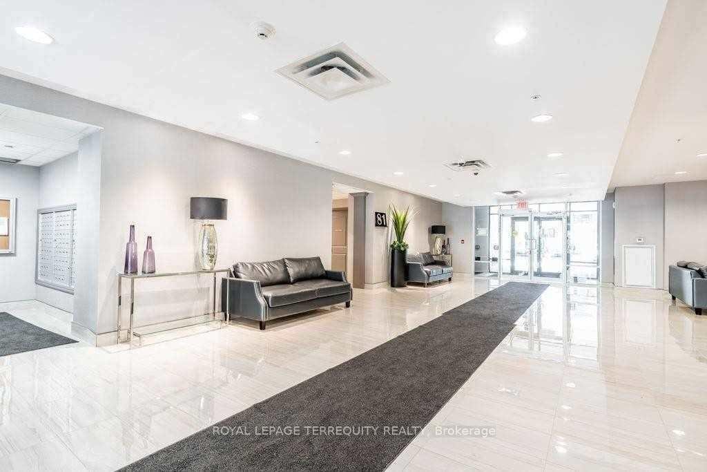 









81


Robinson

Street, 104,
Hamilton,




ON
L8P 0C2

