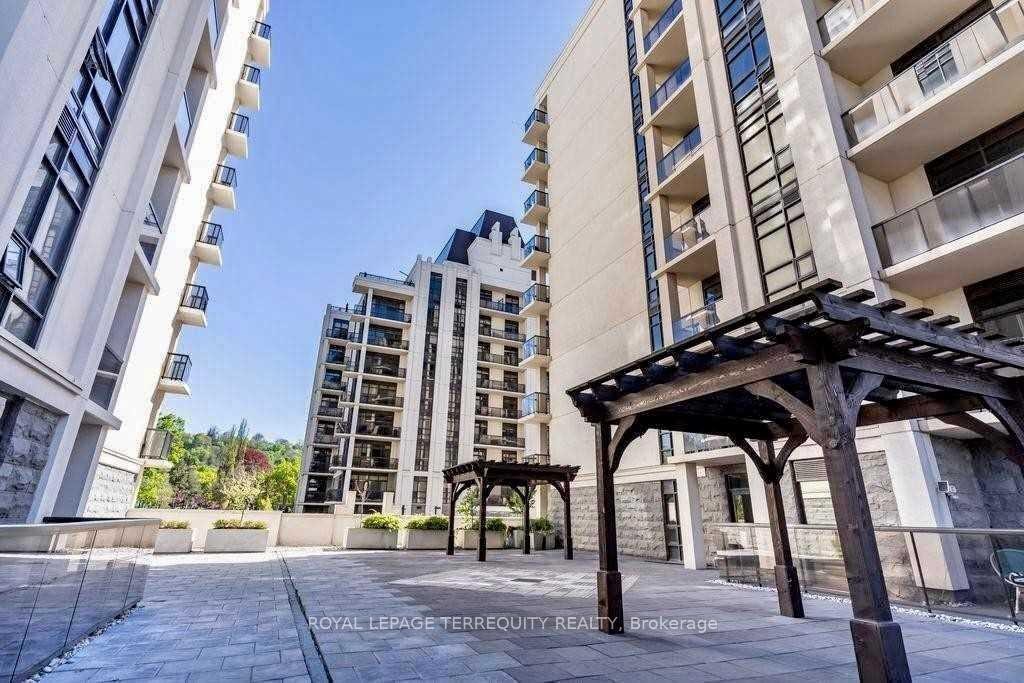 









81


Robinson

Street, 104,
Hamilton,




ON
L8P 0C2

