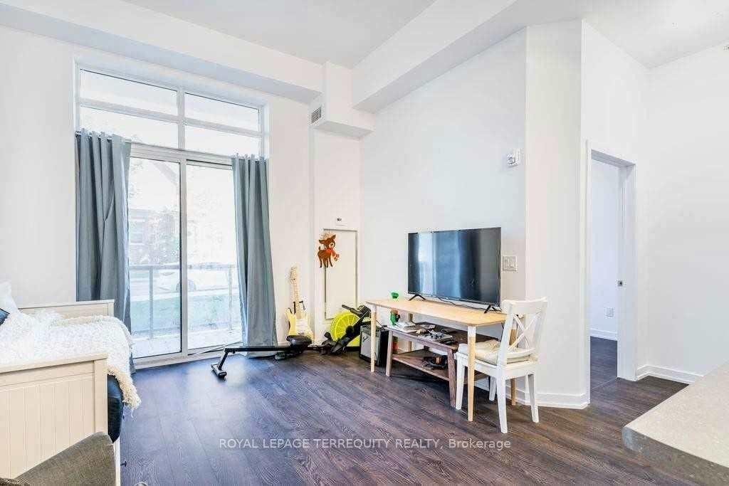 









81


Robinson

Street, 104,
Hamilton,




ON
L8P 0C2

