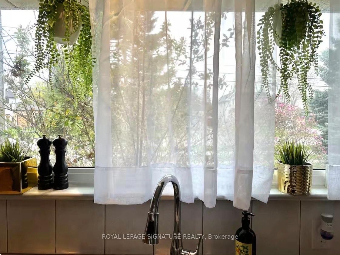 









1350


Rebecca

Street,
Oakville,




ON
L6L 1Z4

