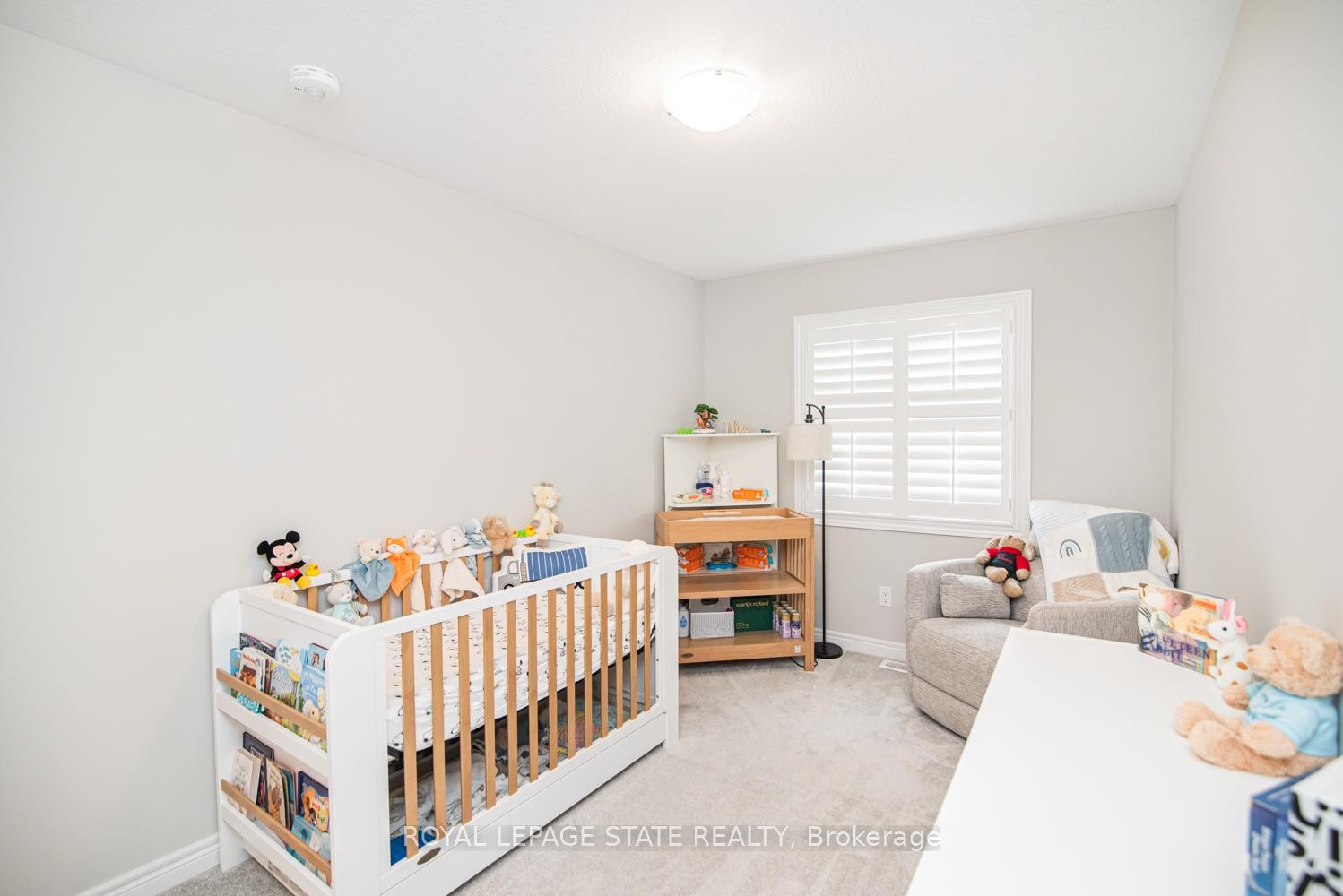 









8


Mia

Drive,
Hamilton,




ON
L9B 0K1

