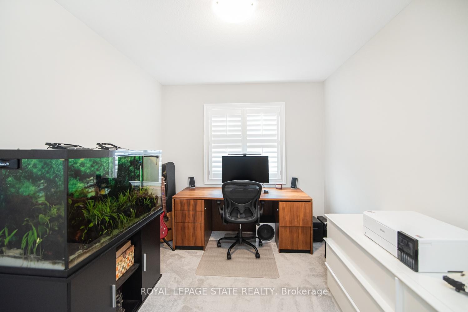 









8


Mia

Drive,
Hamilton,




ON
L9B 0K1

