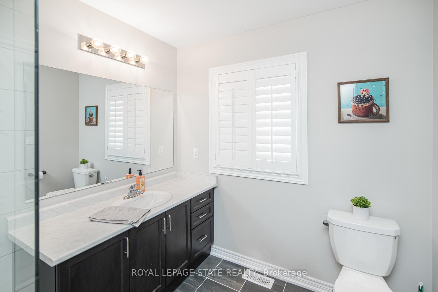 









8


Mia

Drive,
Hamilton,




ON
L9B 0K1

