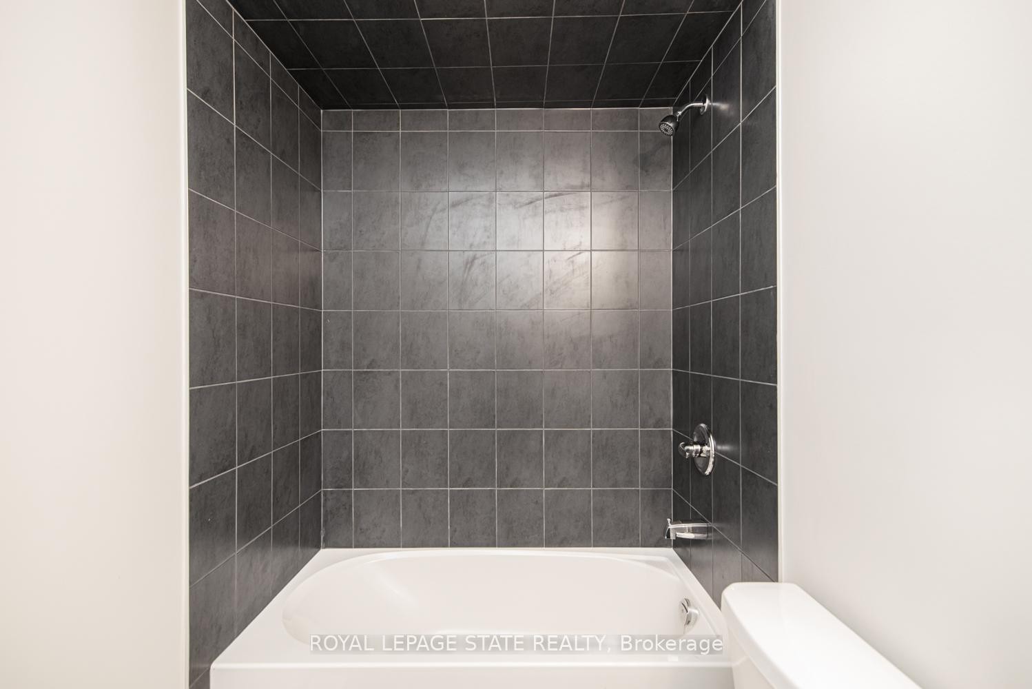 









8


Mia

Drive,
Hamilton,




ON
L9B 0K1

