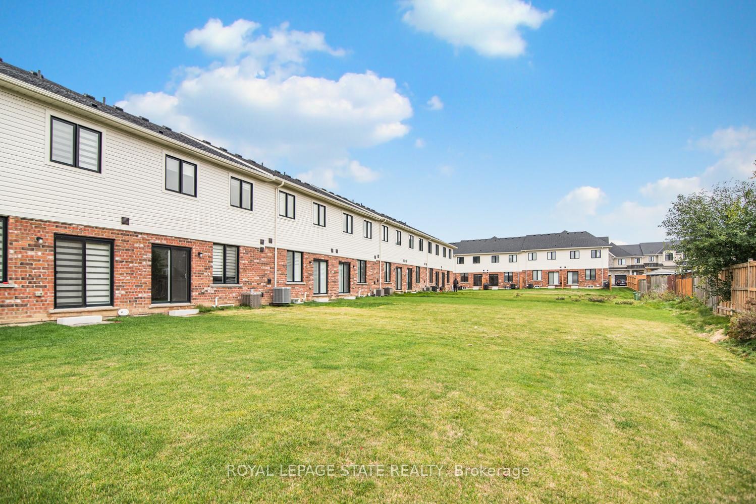 









8


Mia

Drive,
Hamilton,




ON
L9B 0K1

