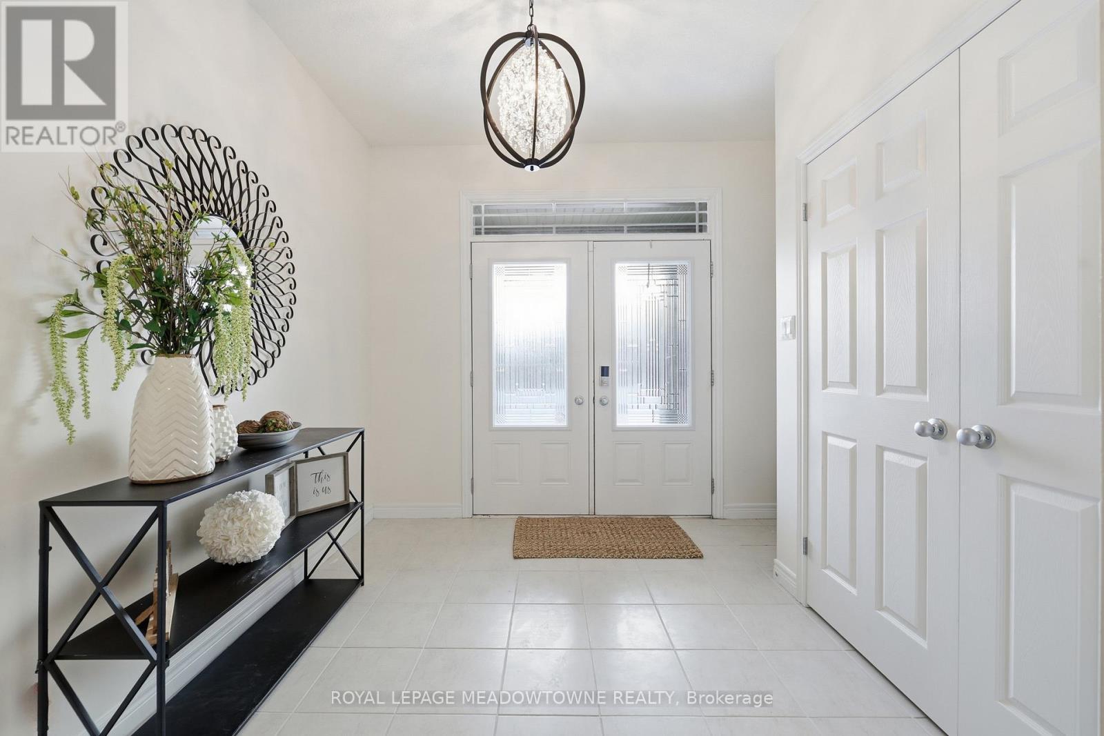 












63 WESTRA DRIVE

,
Guelph,




Ontario
N1K0B5

