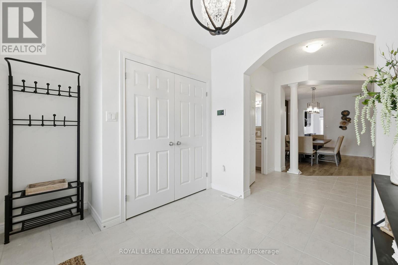 












63 WESTRA DRIVE

,
Guelph,




Ontario
N1K0B5

