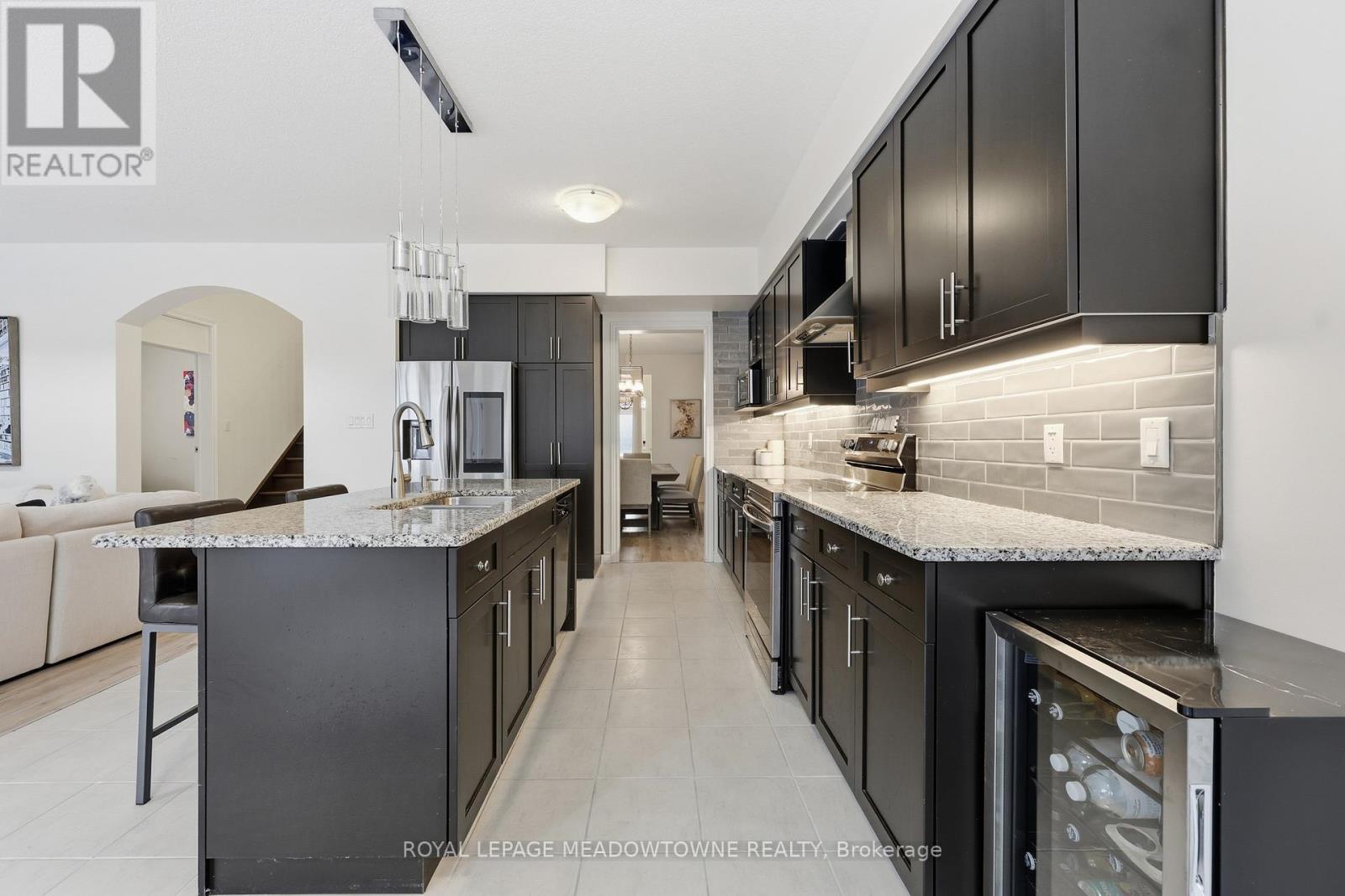 












63 WESTRA DRIVE

,
Guelph,




Ontario
N1K0B5

