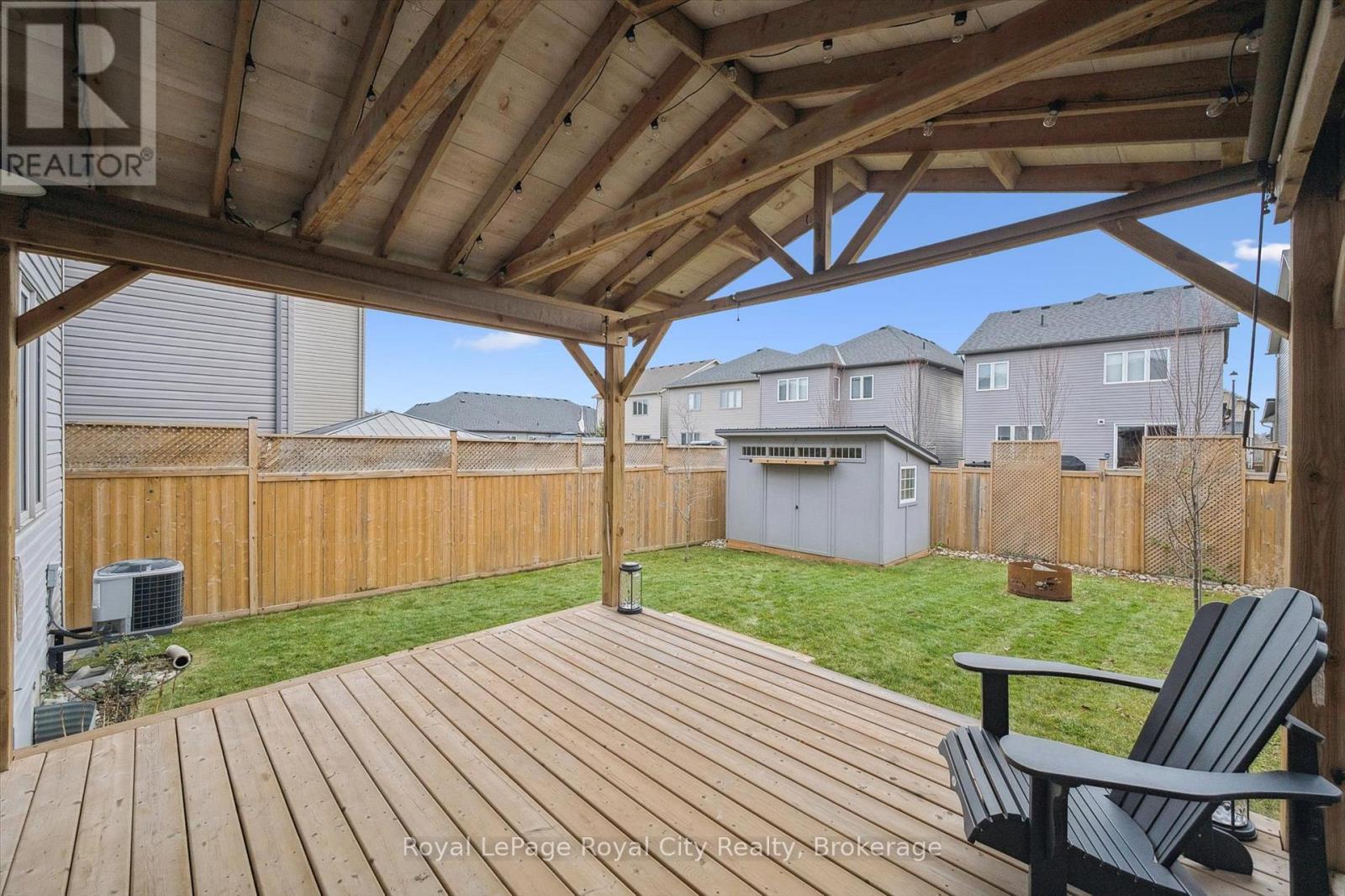 












98 KAY CRESCENT

,
Centre Wellington (Fergus),




Ontario
N1M0G2

