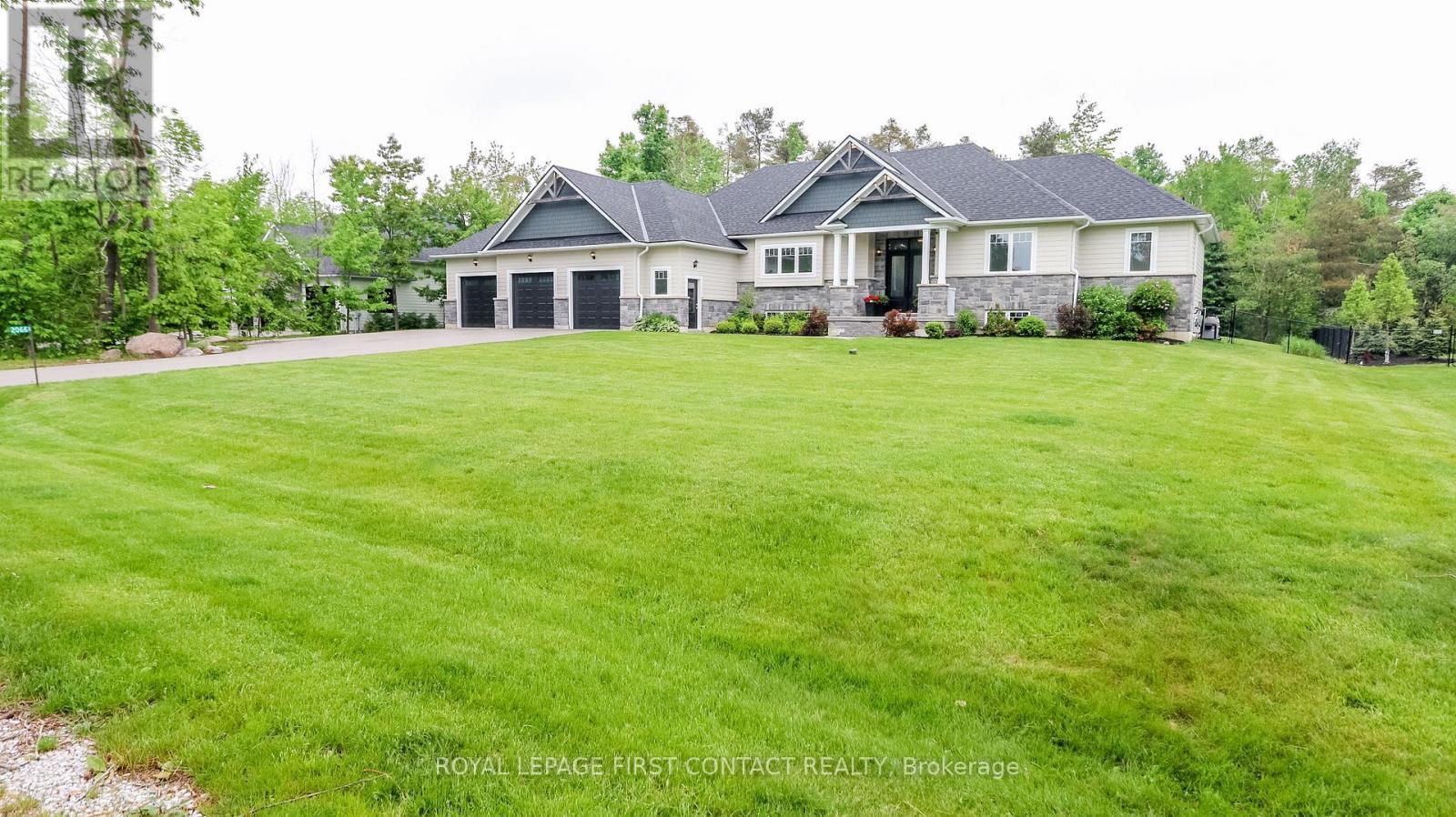 












2066 ELANA DRIVE

,
Severn,




Ontario
L3V0C2

