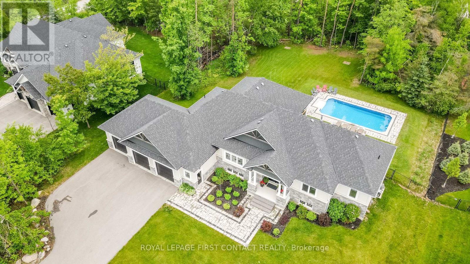 












2066 ELANA DRIVE

,
Severn,




Ontario
L3V0C2

