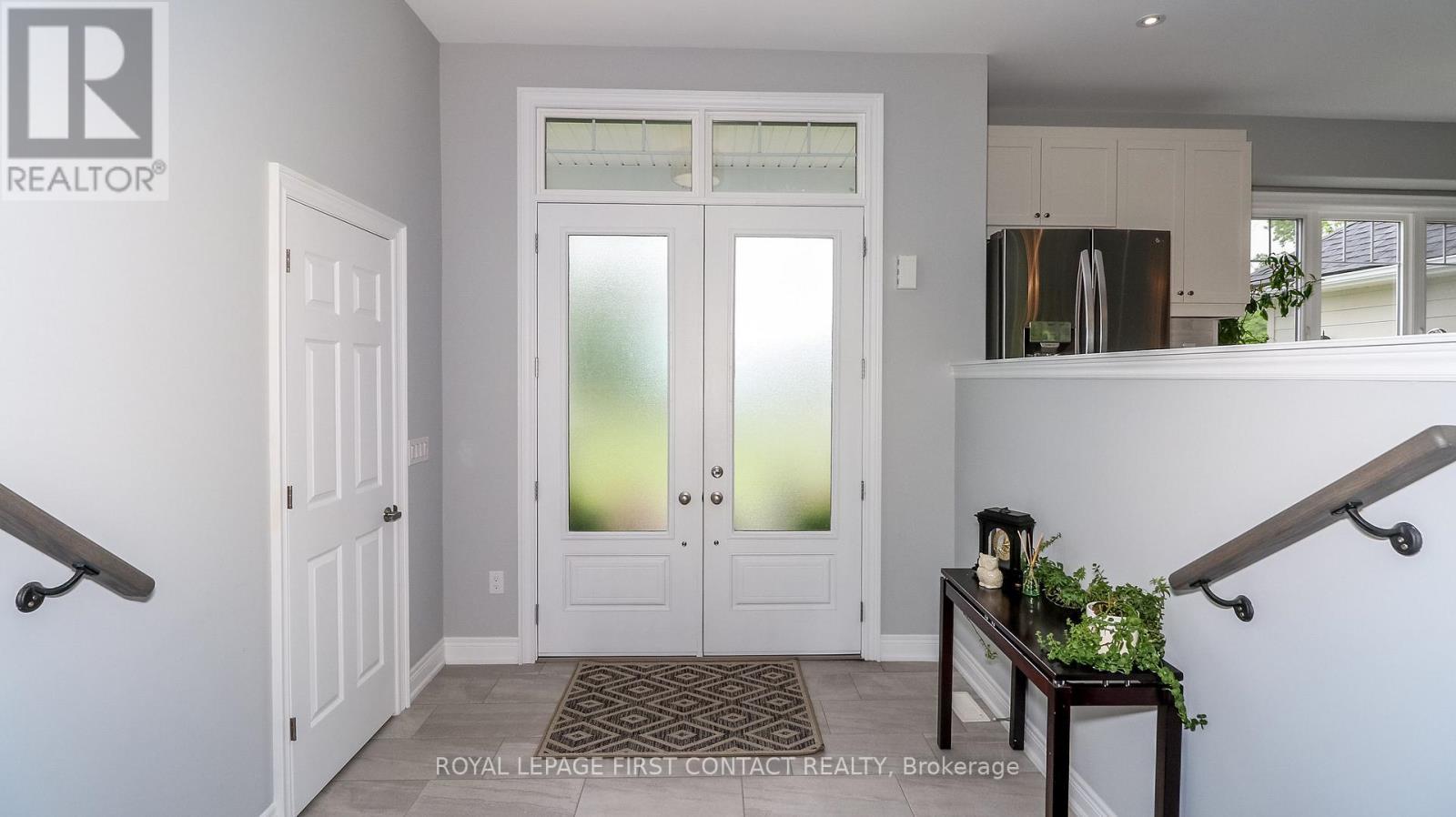 












2066 ELANA DRIVE

,
Severn,




Ontario
L3V0C2

