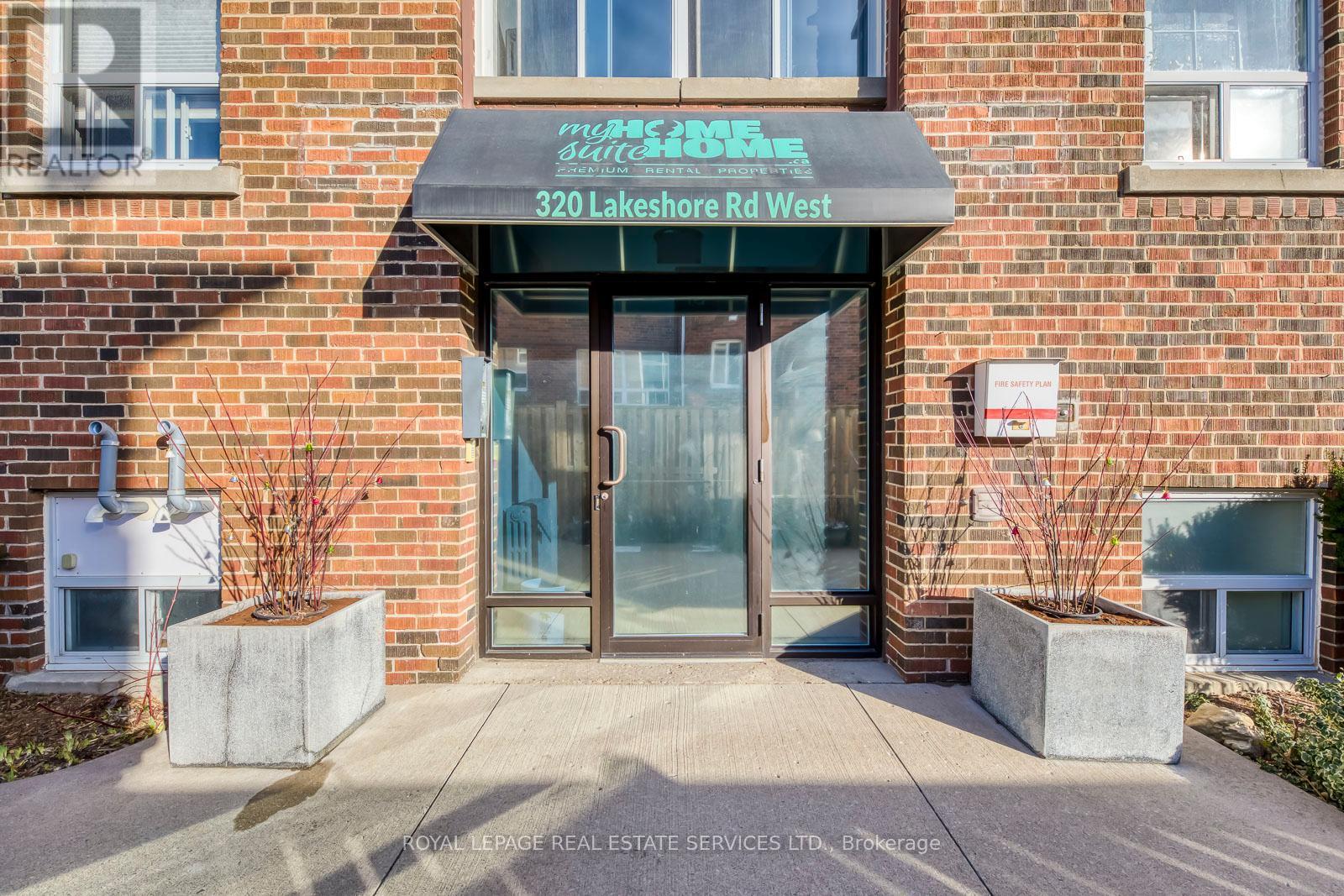 












320 LAKESHORE ROAD W

,
Mississauga,




Ontario
L5H1G8

