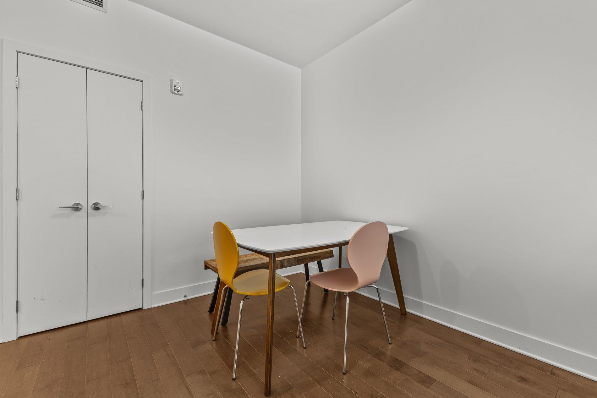 









5175


Av. de Courtrai

, 403,
Montréal (Côte-des-Neiges/Notre-Dame-de-Grâce),




QC
H3W0A9

