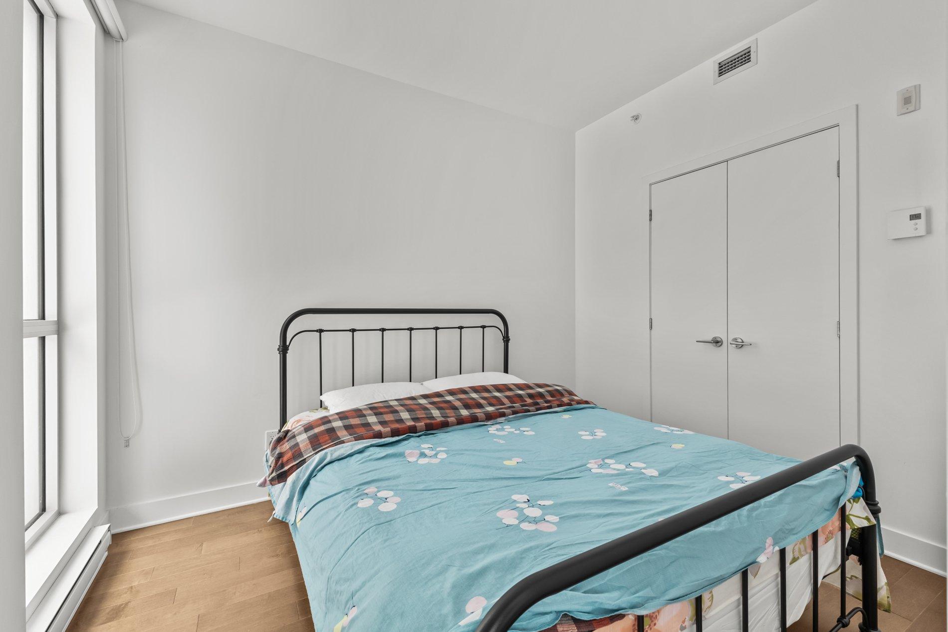 









5175


Av. de Courtrai

, 403,
Montréal (Côte-des-Neiges/Notre-Dame-de-Grâce),




QC
H3W0A9

