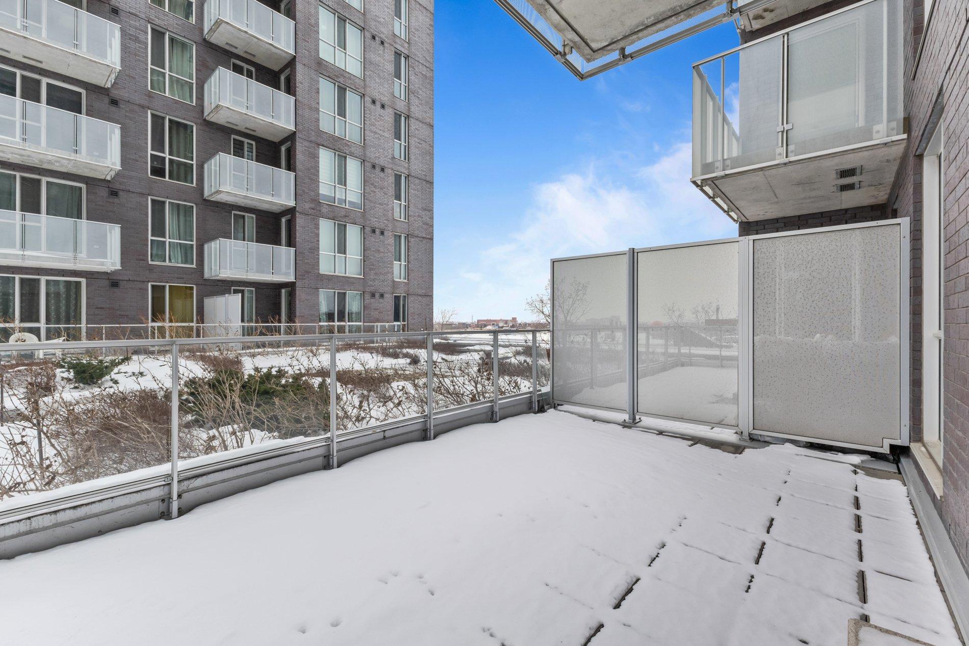









5175


Av. de Courtrai

, 403,
Montréal (Côte-des-Neiges/Notre-Dame-de-Grâce),




QC
H3W0A9

