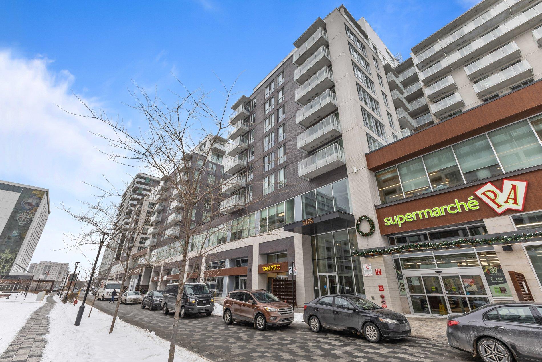 









5175


Av. de Courtrai

, 403,
Montréal (Côte-des-Neiges/Notre-Dame-de-Grâce),




QC
H3W0A9

