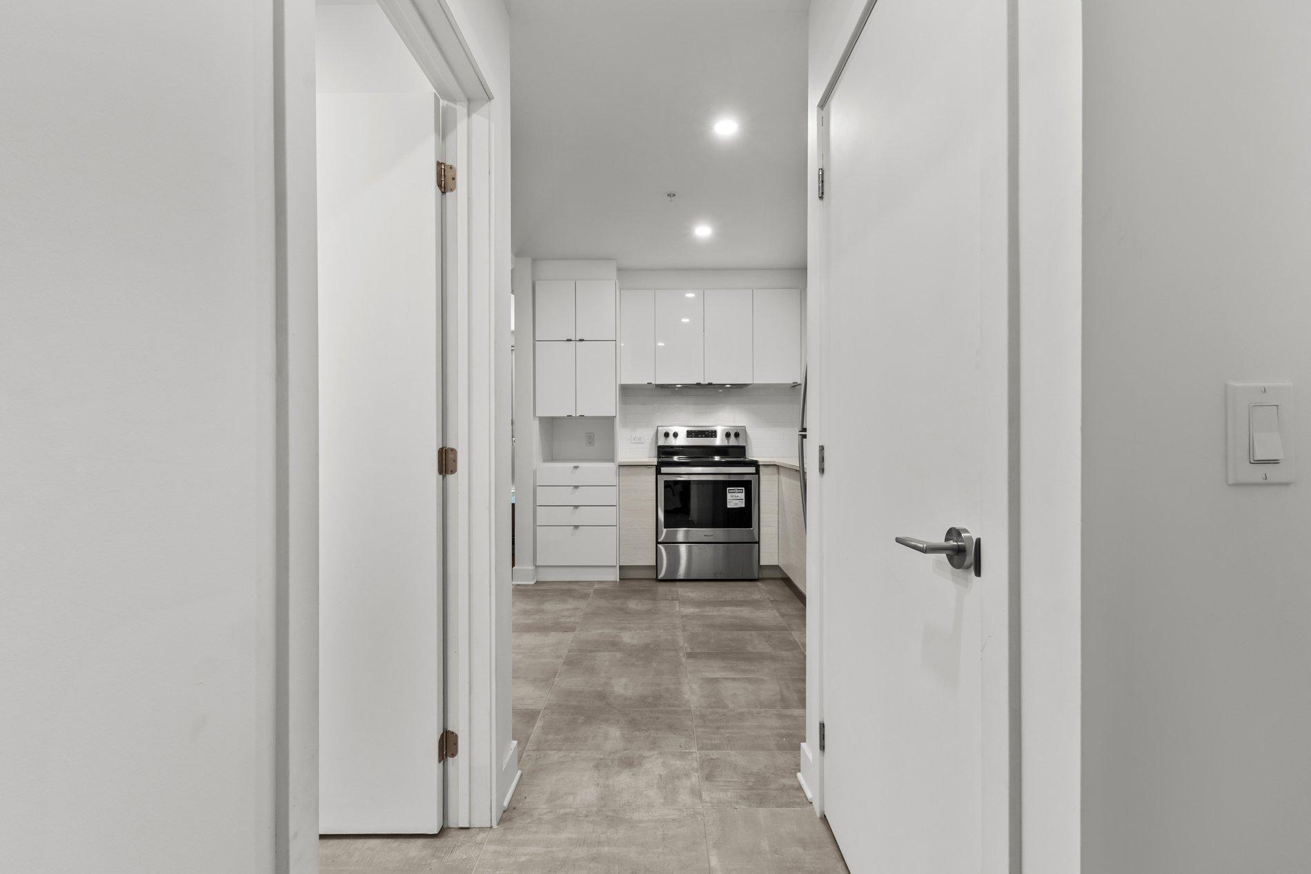 









5175


Av. de Courtrai

, 403,
Montréal (Côte-des-Neiges/Notre-Dame-de-Grâce),




QC
H3W0A9

