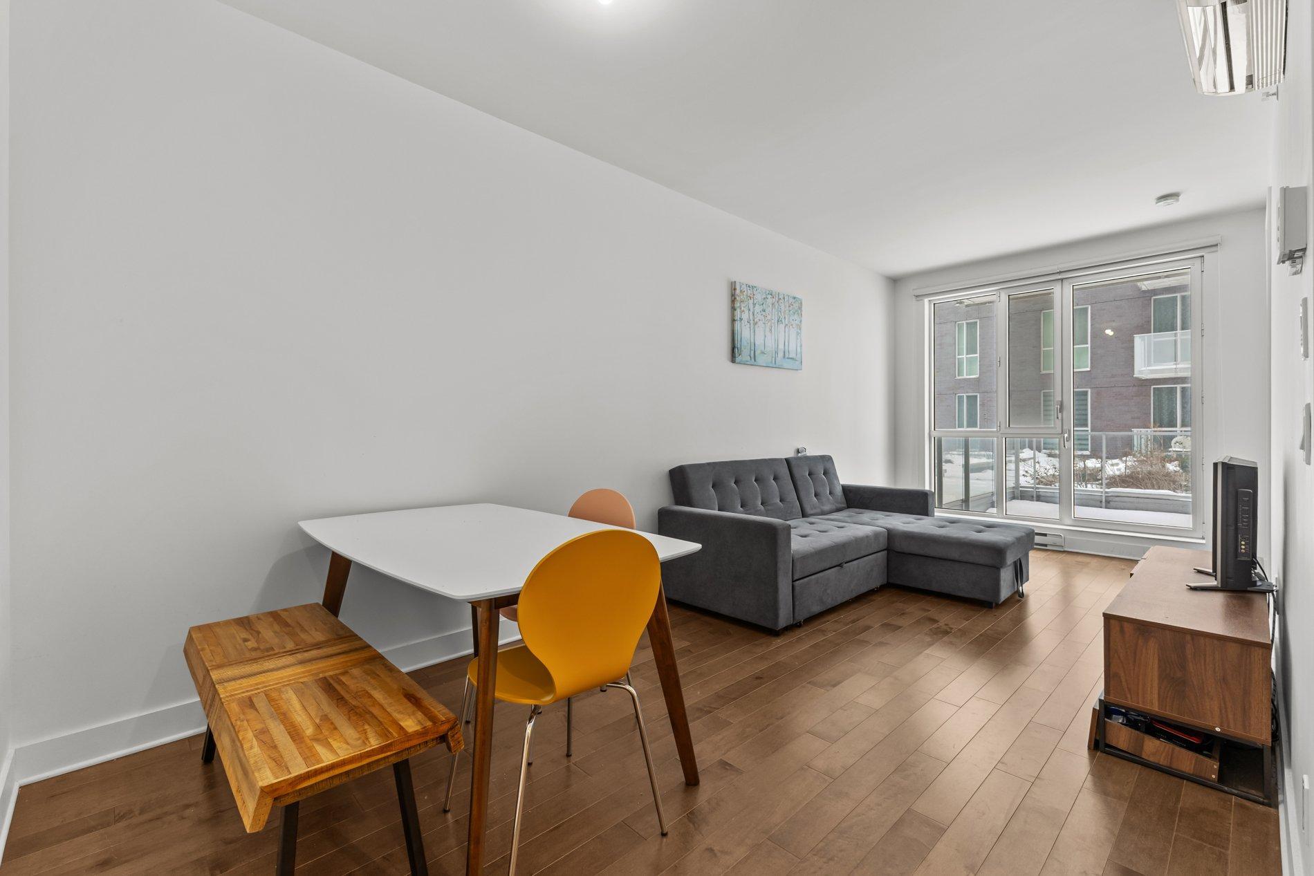 









5175


Av. de Courtrai

, 403,
Montréal (Côte-des-Neiges/Notre-Dame-de-Grâce),




QC
H3W0A9

