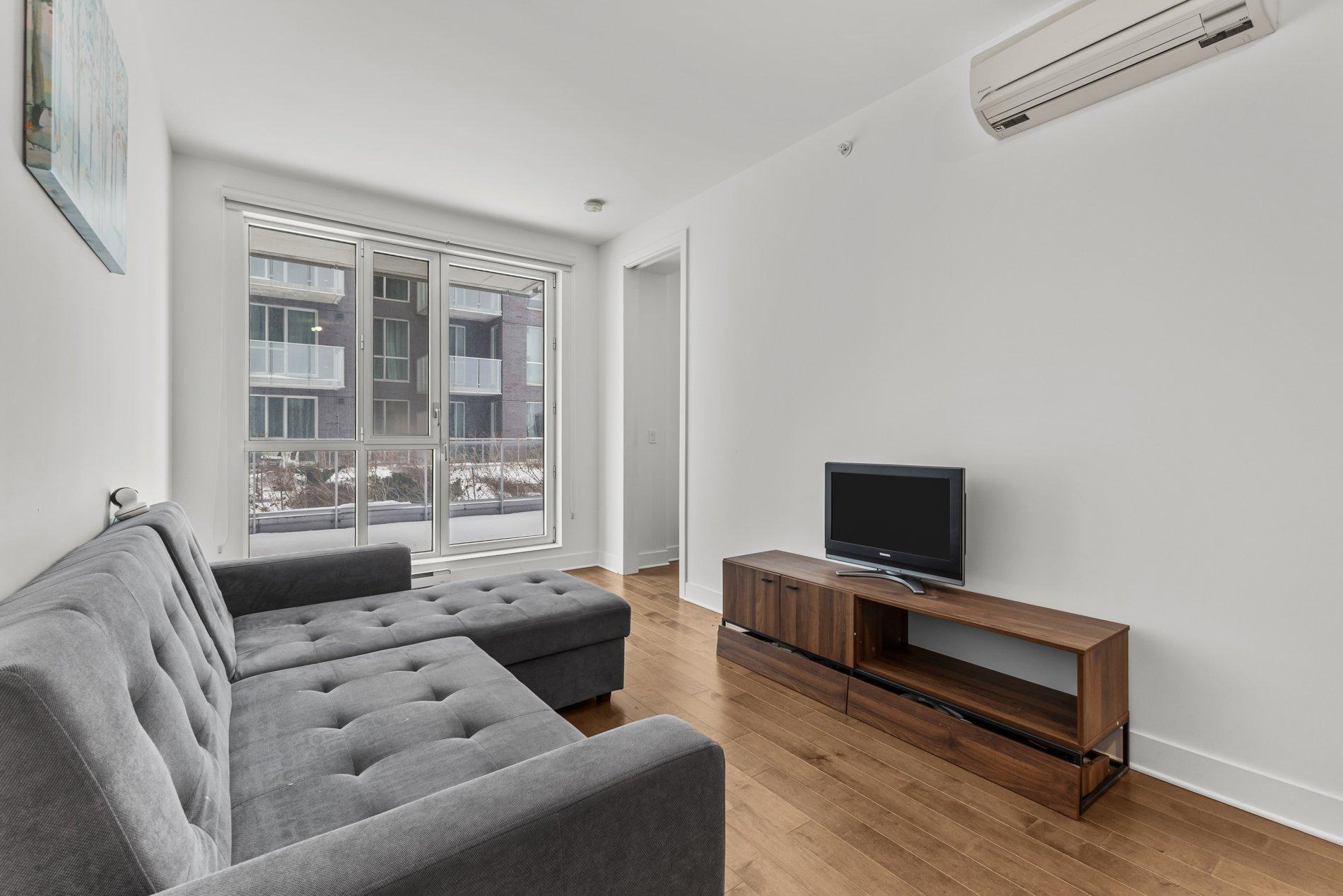 









5175


Av. de Courtrai

, 403,
Montréal (Côte-des-Neiges/Notre-Dame-de-Grâce),




QC
H3W0A9

