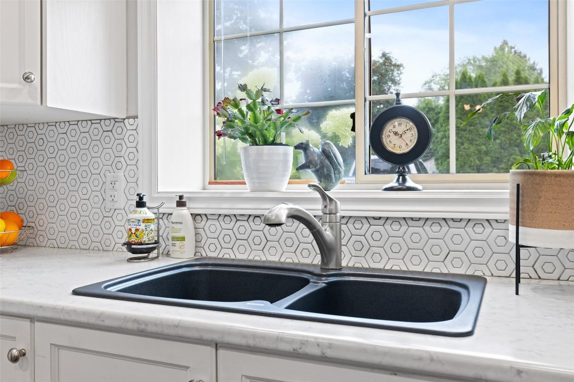 









3335


Richter

Street, 115,
Kelowna,




BC
V1W 3Y1

