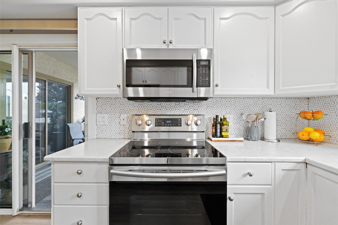 









3335


Richter

Street, 115,
Kelowna,




BC
V1W 3Y1

