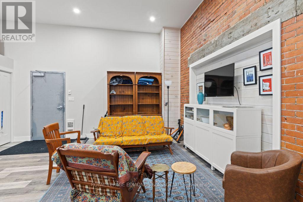 












201 PEMBROKE STREET W

,
Pembroke,




Ontario
K8A5N1

