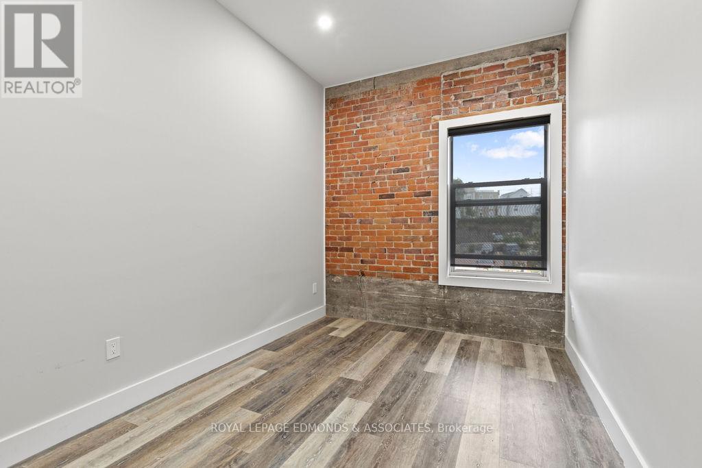 












201 PEMBROKE STREET W

,
Pembroke,




Ontario
K8A5N1

