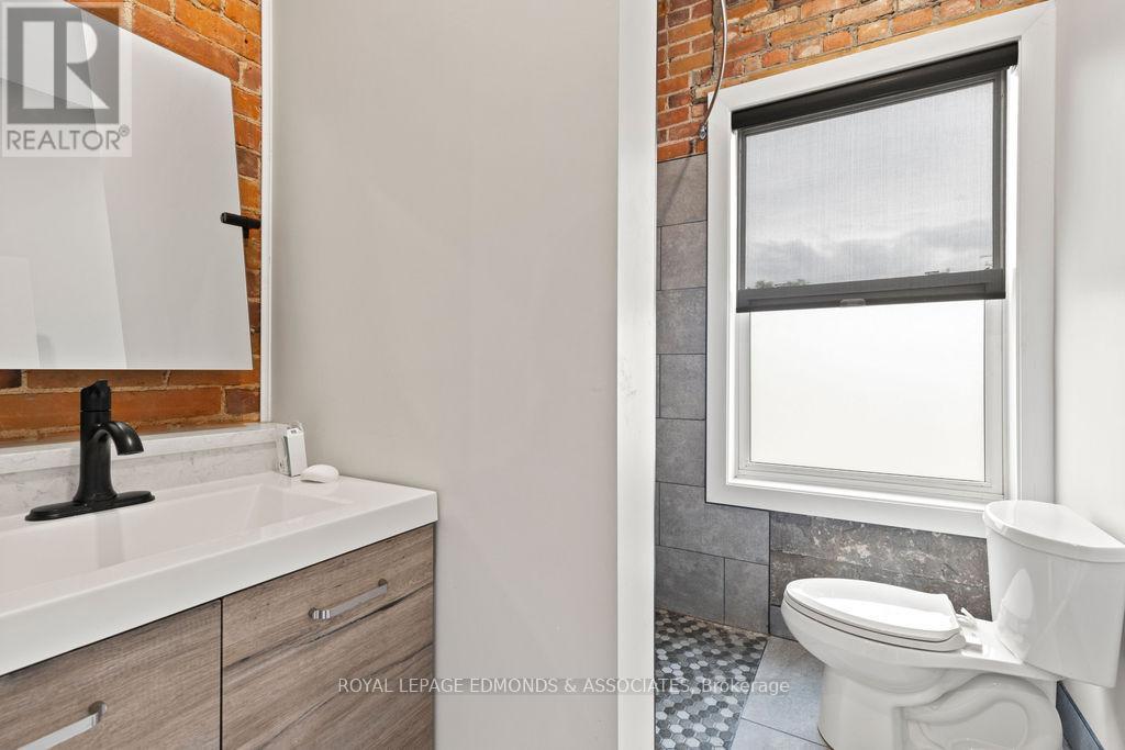 












201 PEMBROKE STREET W

,
Pembroke,




Ontario
K8A5N1

