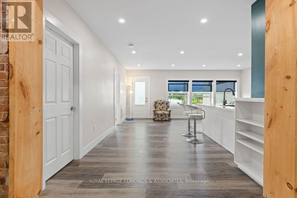 












201 PEMBROKE STREET W

,
Pembroke,




Ontario
K8A5N1

