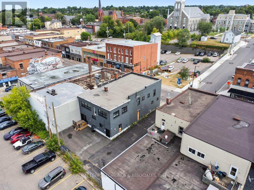 












201 PEMBROKE STREET W

,
Pembroke,




Ontario
K8A5N1

