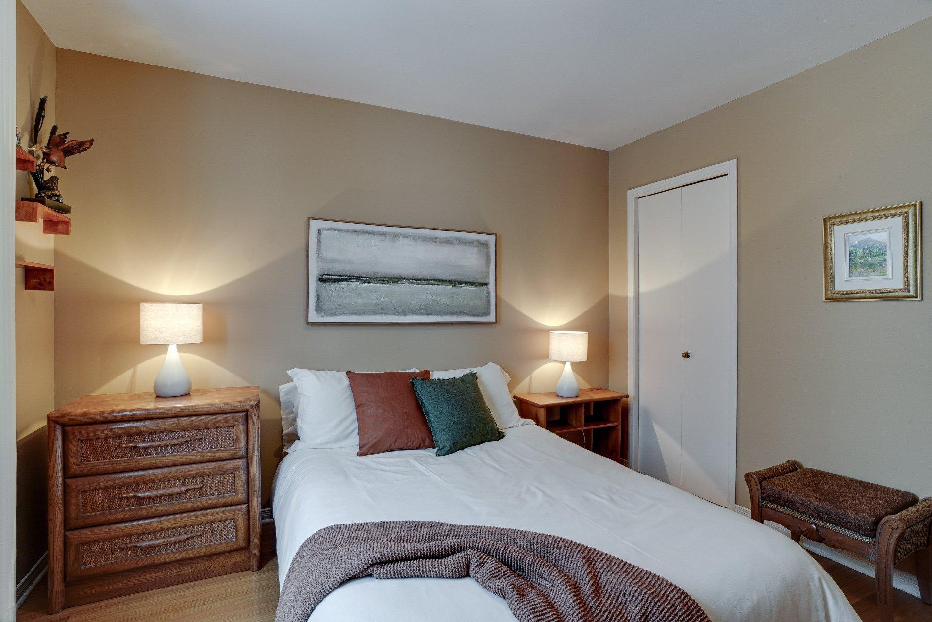 









929


Rue Claudel

,
Repentigny (Repentigny),




QC
J5Y3T5

