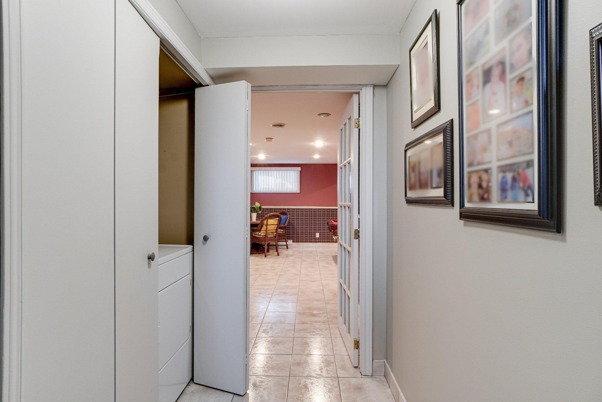 









929


Rue Claudel

,
Repentigny (Repentigny),




QC
J5Y3T5

