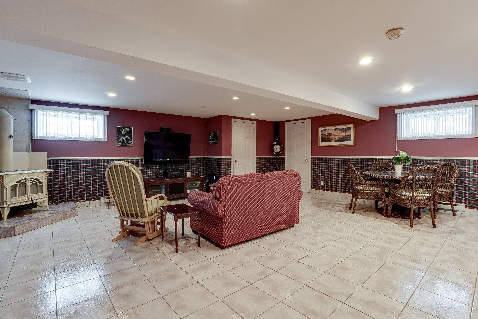 









929


Rue Claudel

,
Repentigny (Repentigny),




QC
J5Y3T5

