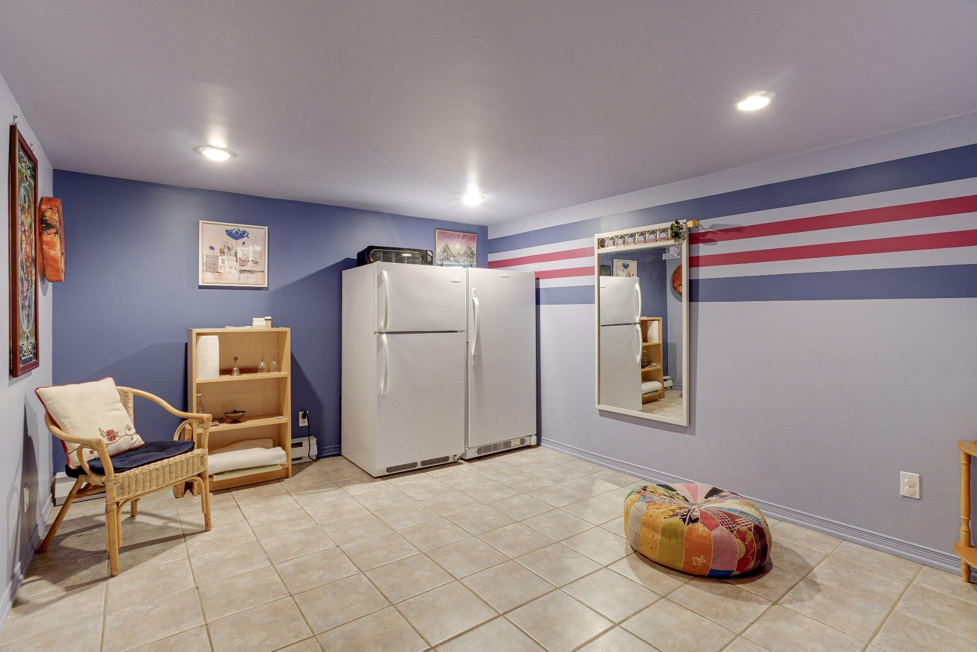 









929


Rue Claudel

,
Repentigny (Repentigny),




QC
J5Y3T5

