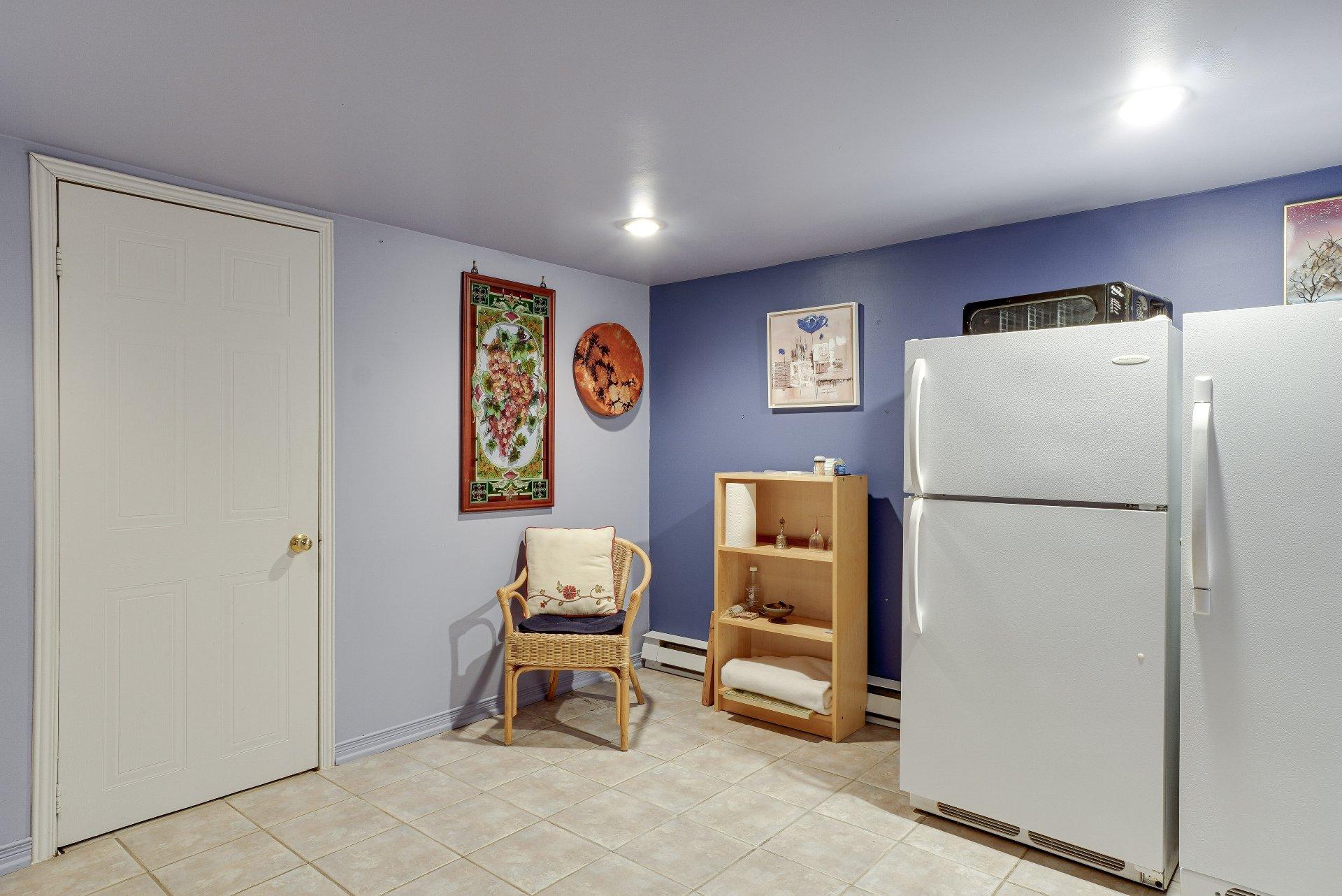 









929


Rue Claudel

,
Repentigny (Repentigny),




QC
J5Y3T5

