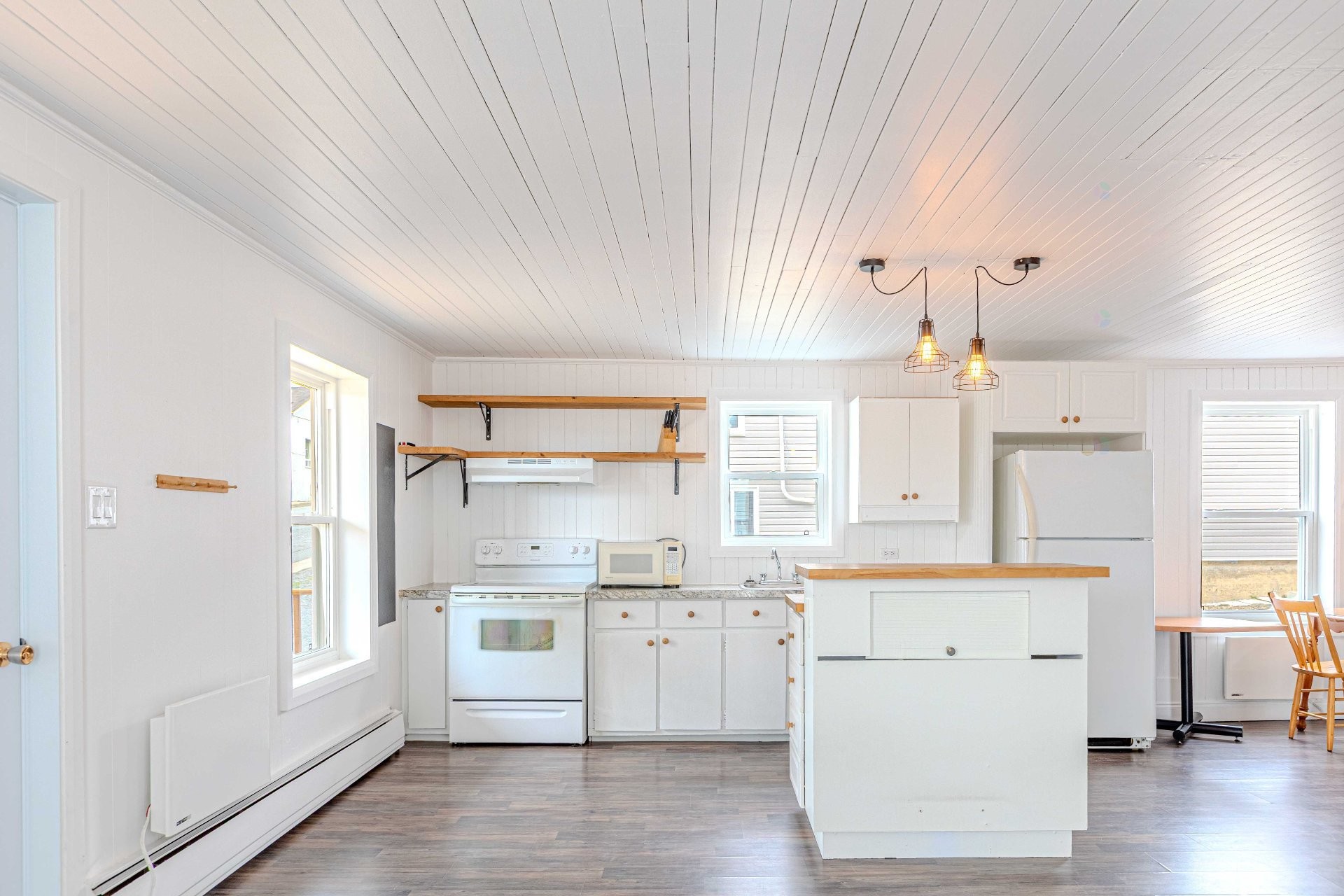 









143

 - 145


Rue Principale

,
Saint-Magloire,




QC
G0R3M0

