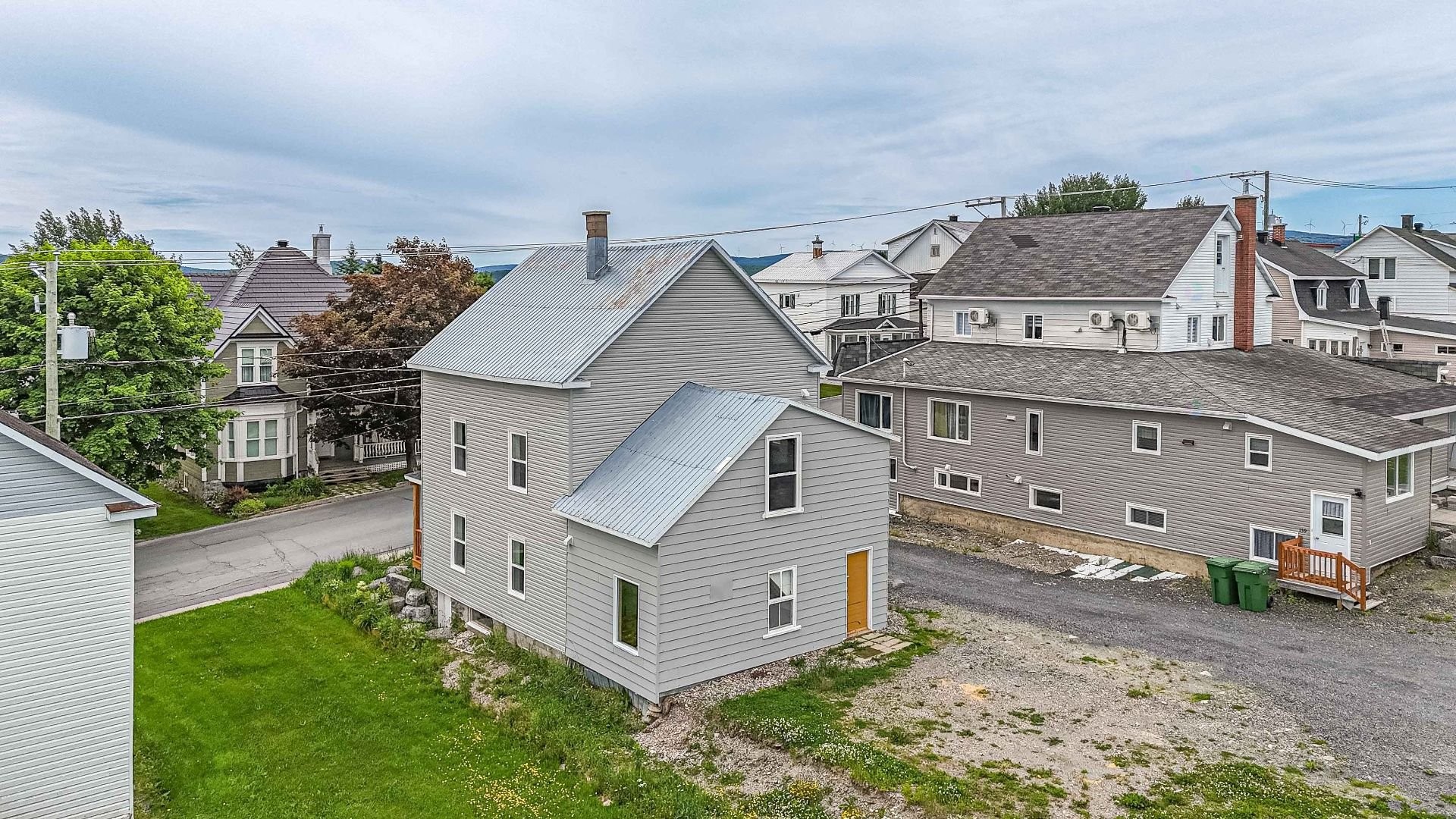 









143

 - 145


Rue Principale

,
Saint-Magloire,




QC
G0R3M0

