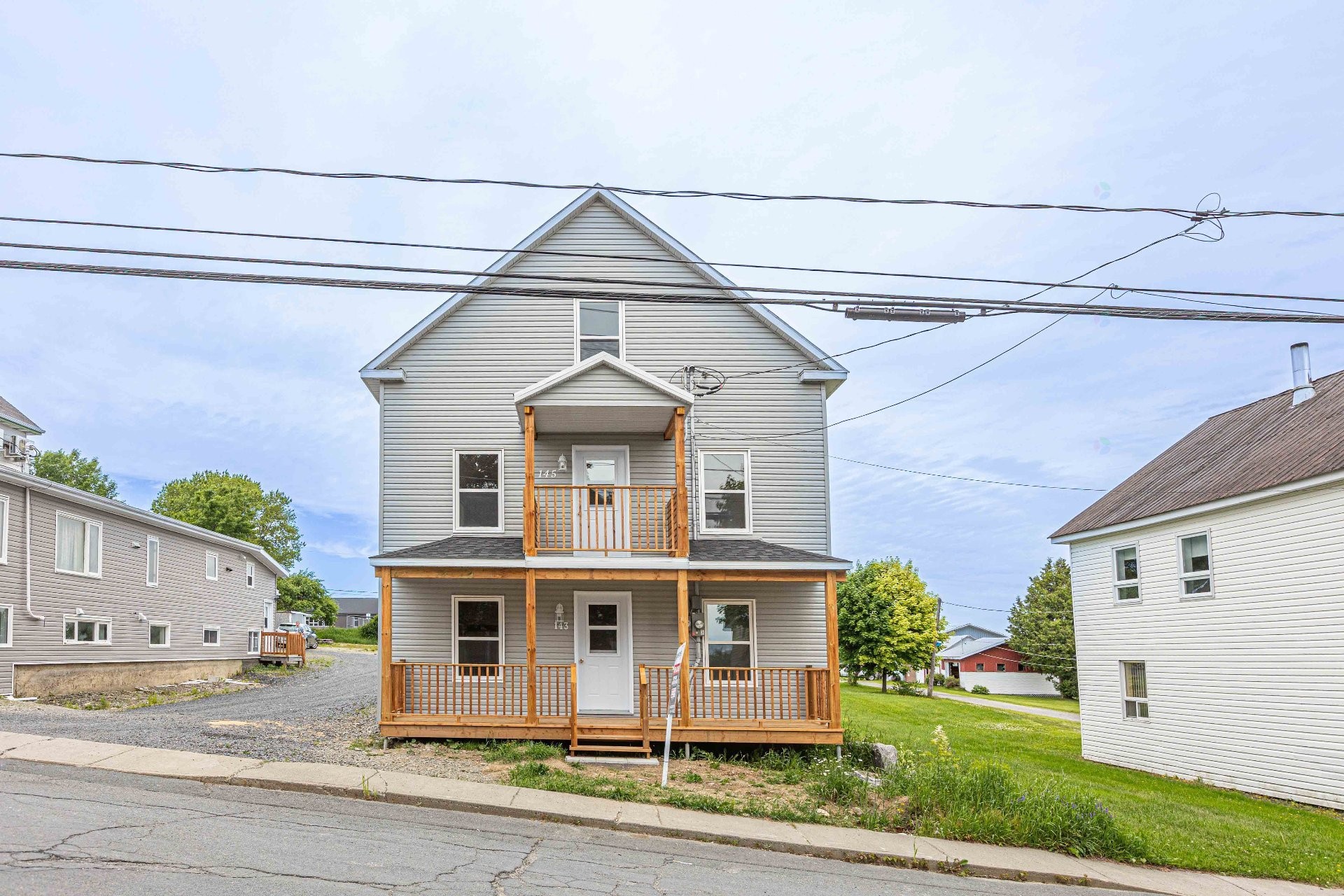 









143

 - 145


Rue Principale

,
Saint-Magloire,




QC
G0R3M0

