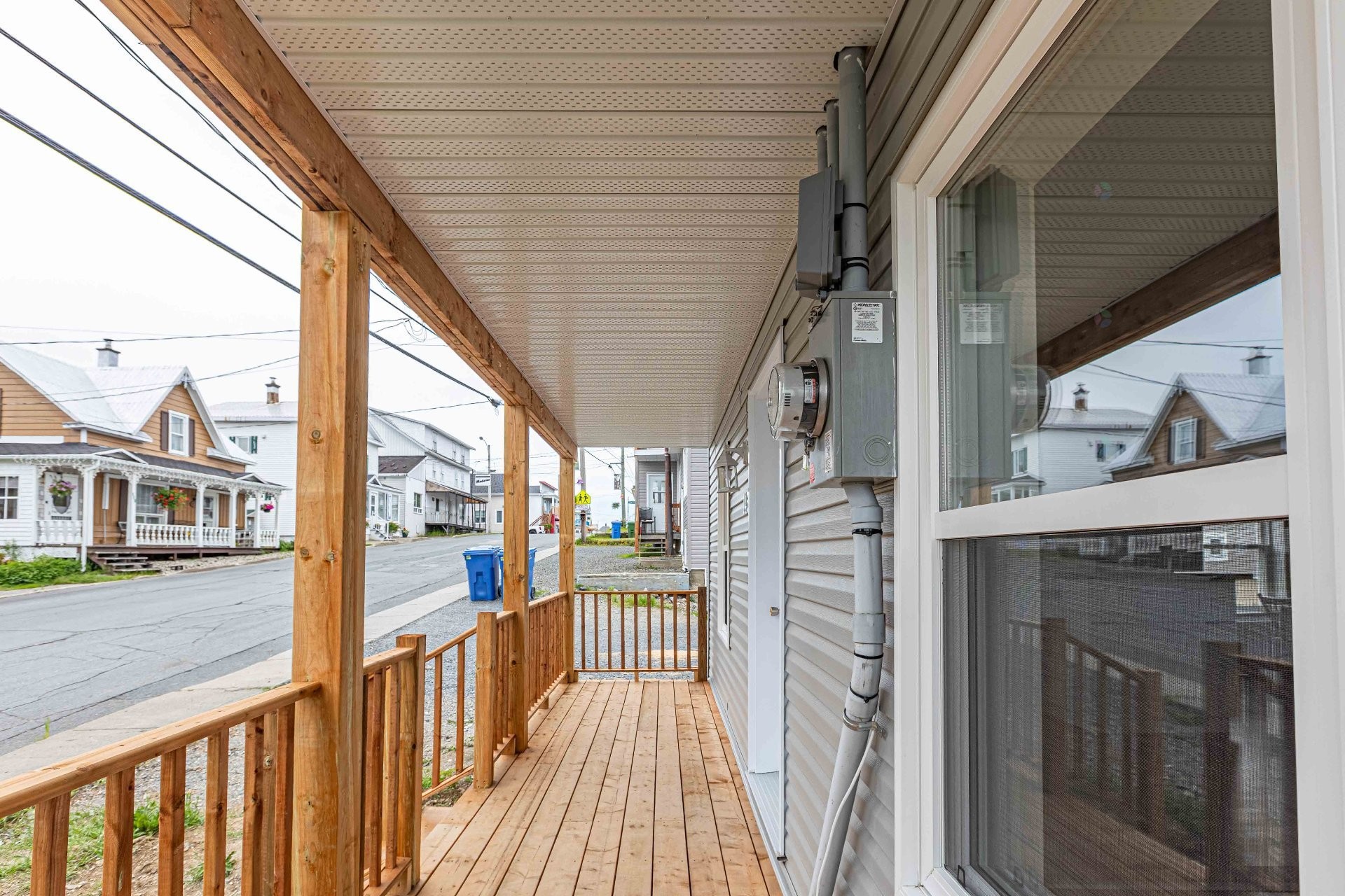 









143Z

 - 145Z


Rue Principale

,
Saint-Magloire,




QC
G0R3M0

