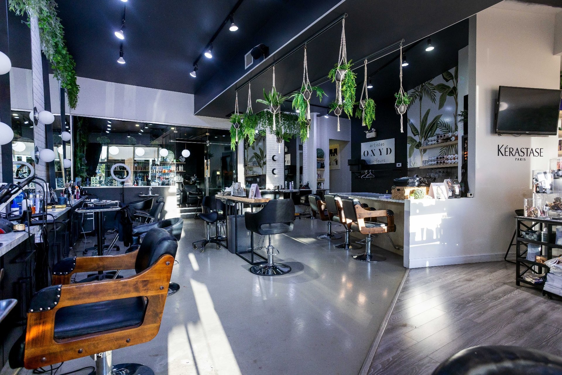 









5307


Boul. des Forges

,
Trois-Rivières,




QC
G8Y5L5

