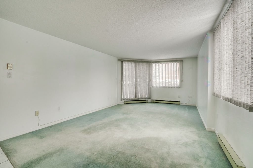 









50


Rue Dussault

, 108,
Gatineau (Hull),




QC
J8X4G2

