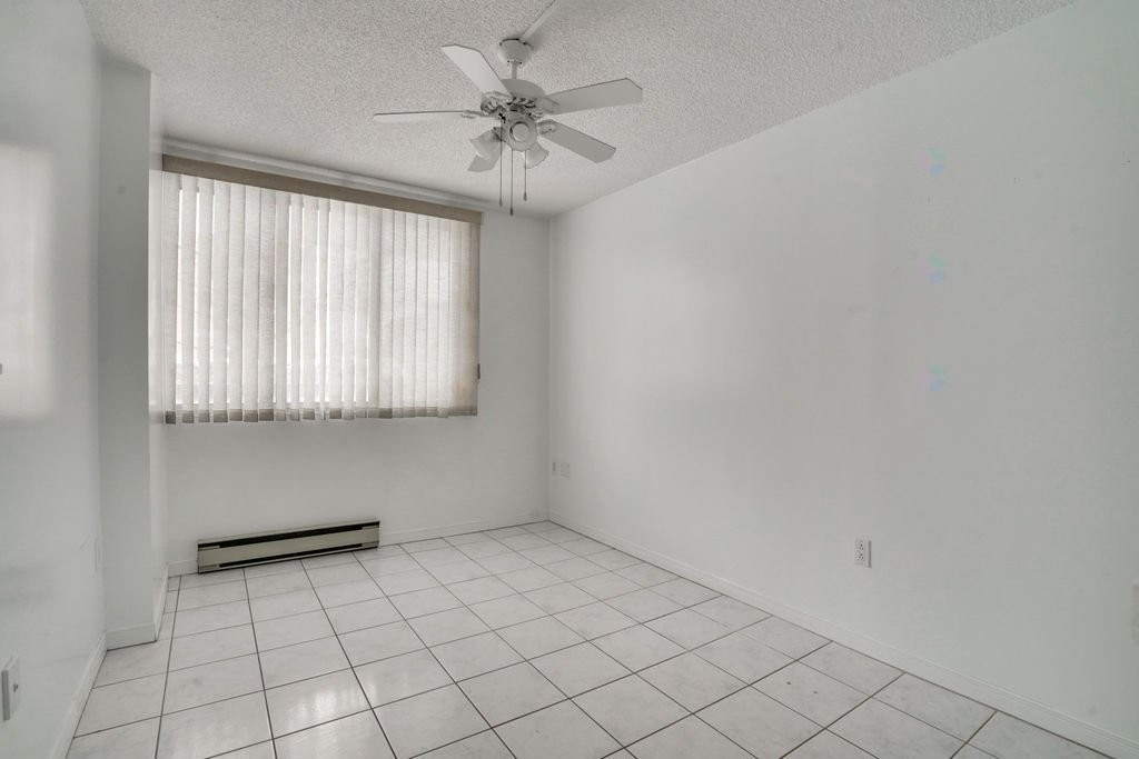 









50


Rue Dussault

, 108,
Gatineau (Hull),




QC
J8X4G2

