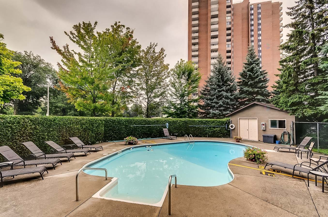 









50


Rue Dussault

, 108,
Gatineau (Hull),




QC
J8X4G2

