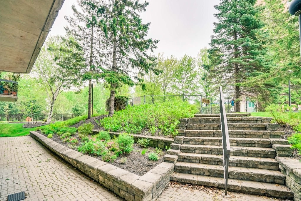 









50


Rue Dussault

, 108,
Gatineau (Hull),




QC
J8X4G2

