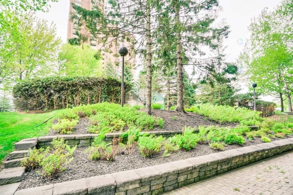 









50


Rue Dussault

, 108,
Gatineau (Hull),




QC
J8X4G2

