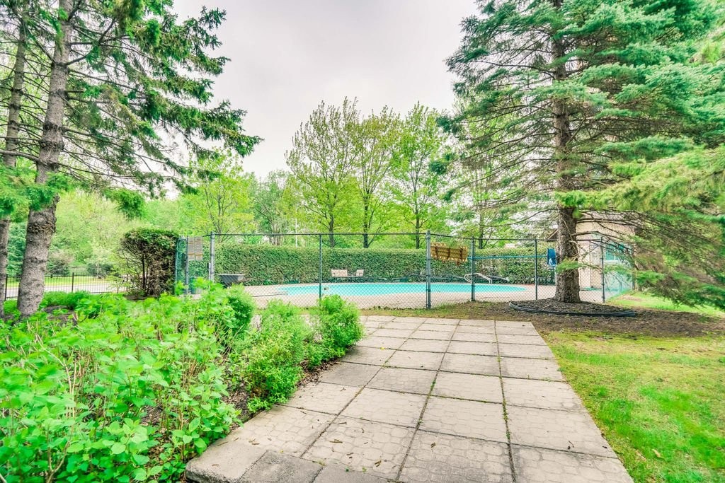 









50


Rue Dussault

, 108,
Gatineau (Hull),




QC
J8X4G2

