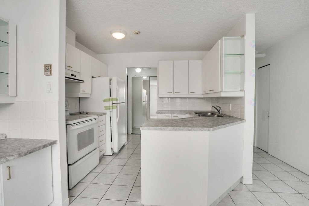 









50


Rue Dussault

, 108,
Gatineau (Hull),




QC
J8X4G2

