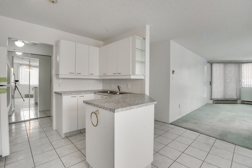 









50


Rue Dussault

, 108,
Gatineau (Hull),




QC
J8X4G2

